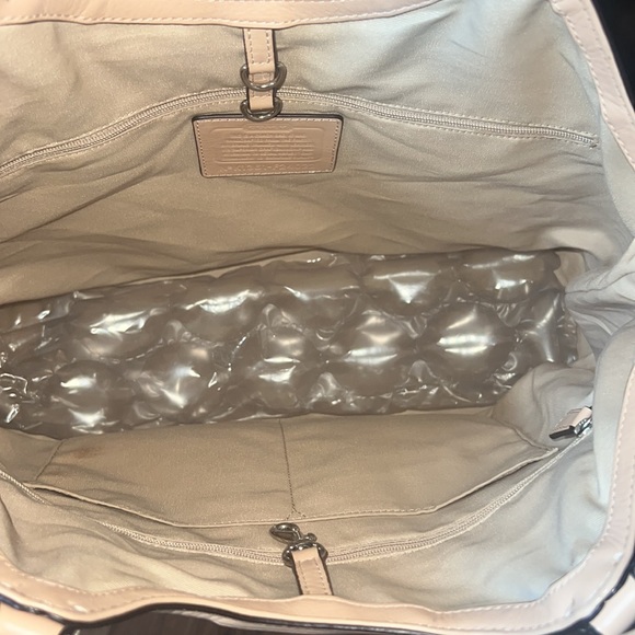 COACH Animal Print Handbag -Brand New Never Used - Picture 8 of 14